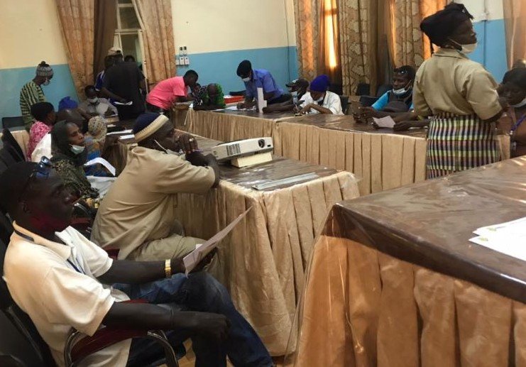 Mhsccu Managress at Bansang for giving out festive loans